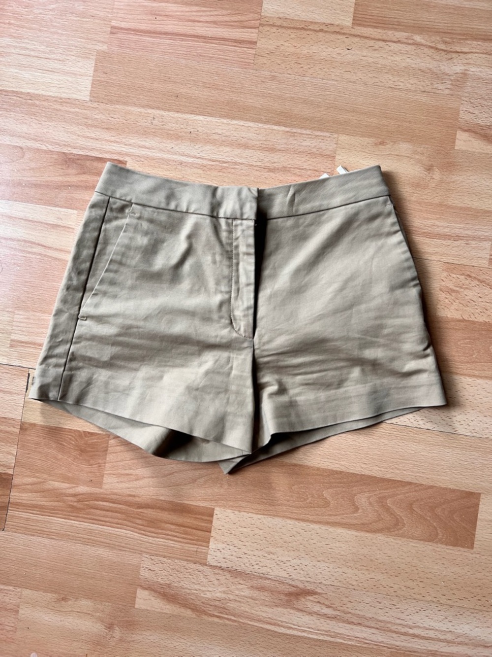 Wilfred High-Waist Tan Tailored Shorts